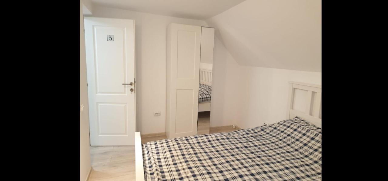 Casa Aris Lepsa Vrancea Hotel Екстериор снимка