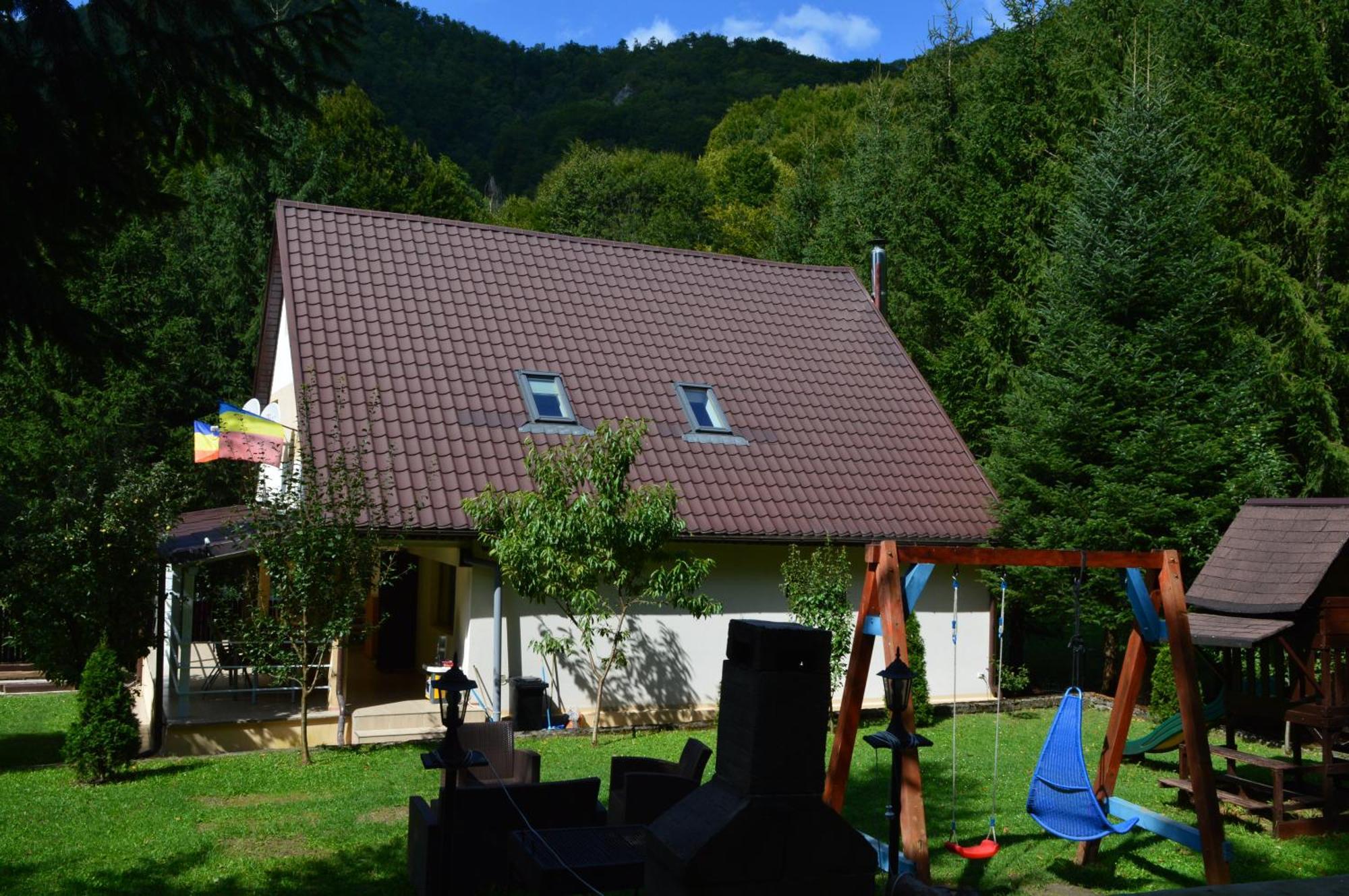 Casa Aris Lepsa Vrancea Hotel Екстериор снимка