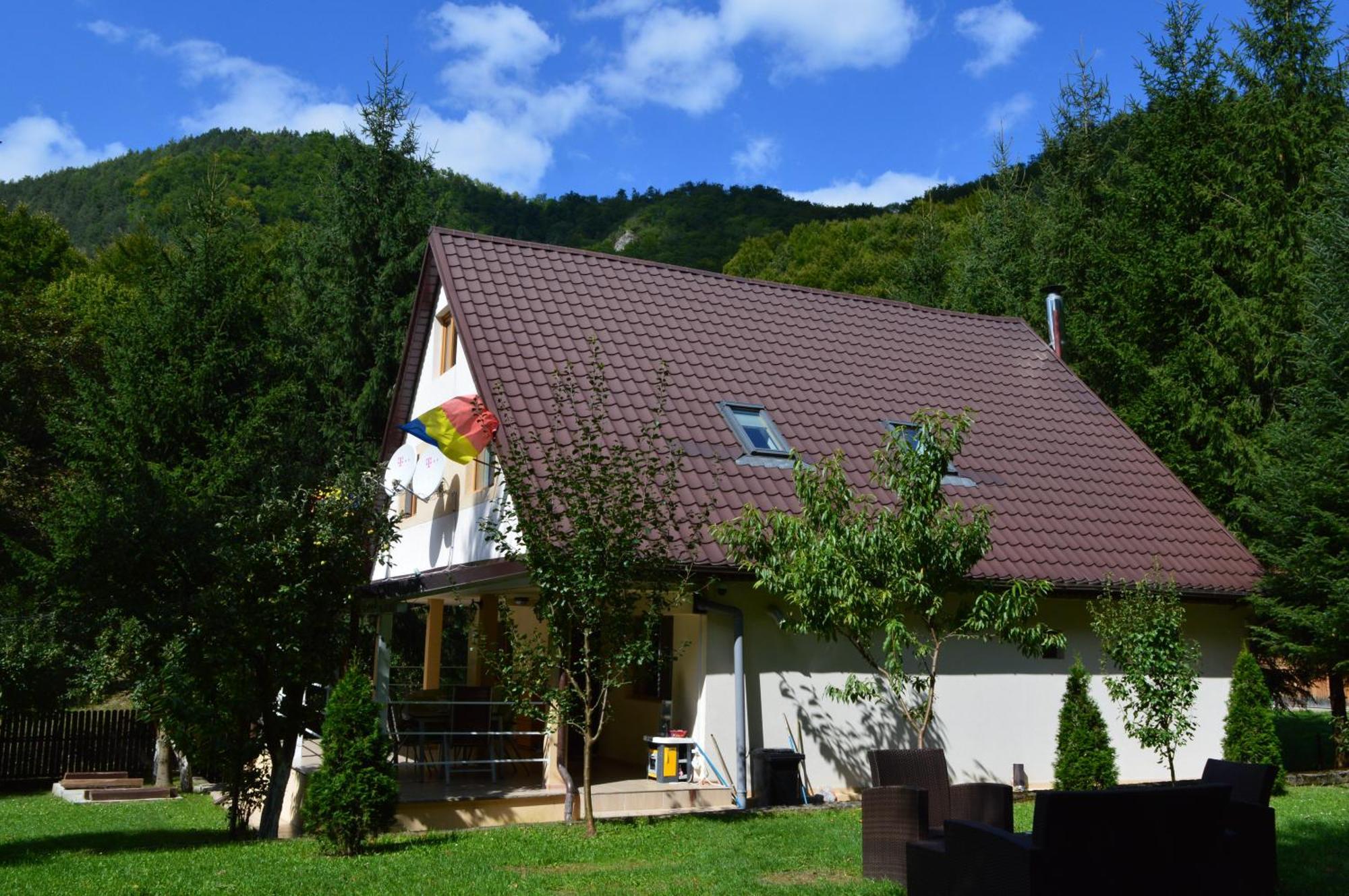 Casa Aris Lepsa Vrancea Hotel Екстериор снимка
