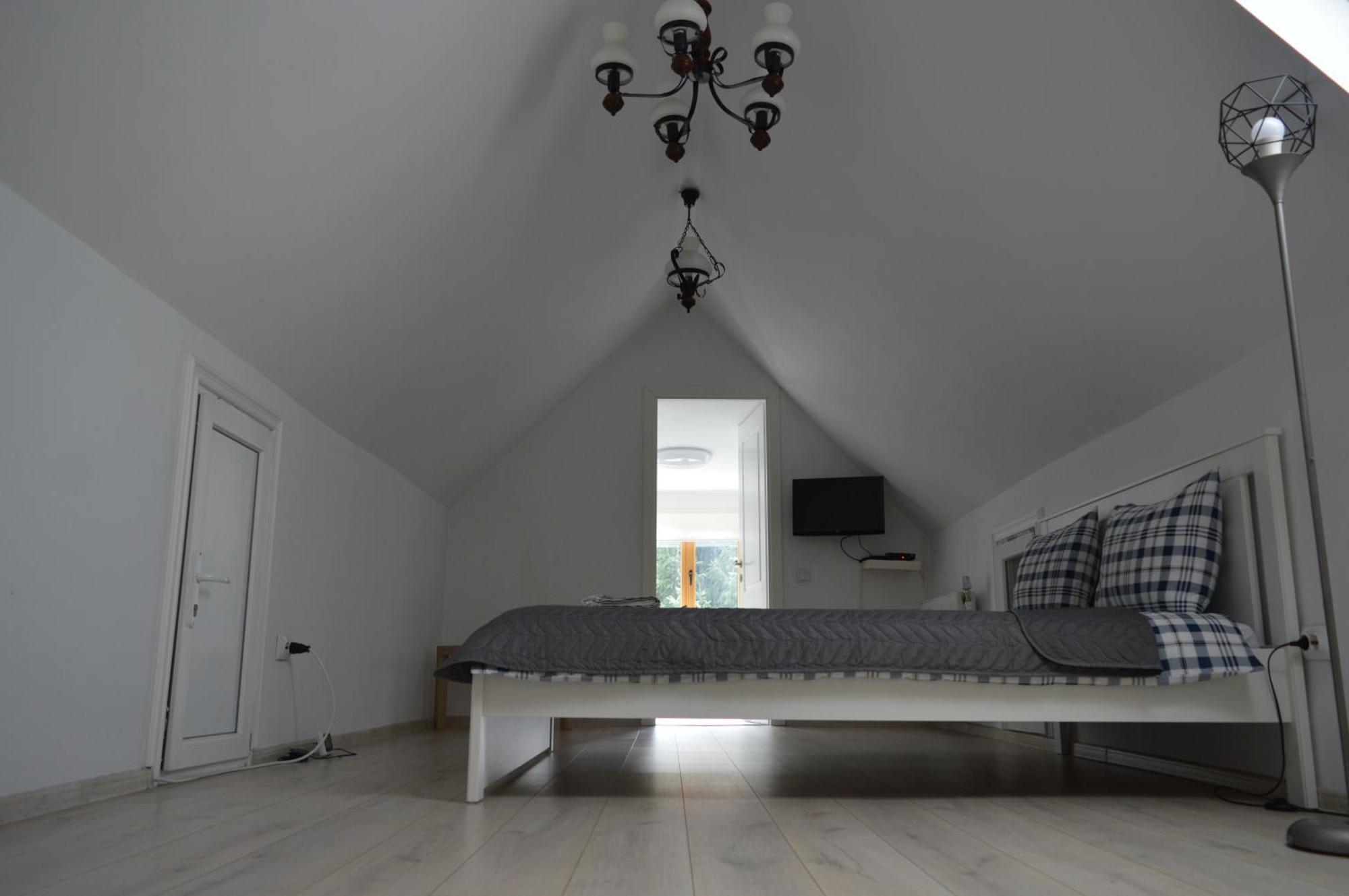 Casa Aris Lepsa Vrancea Hotel Екстериор снимка